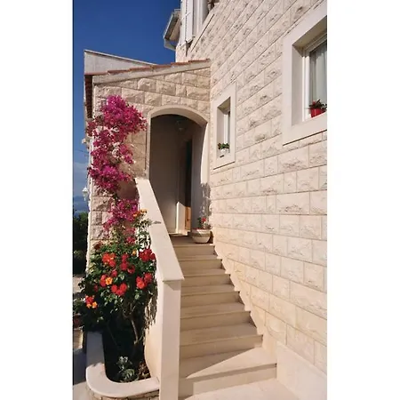 Petranic Apartment