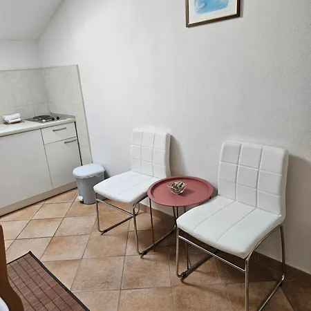 Petranic Apartment
