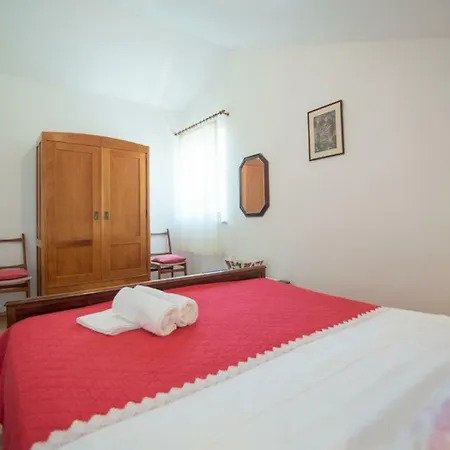 Apartment Petranic *